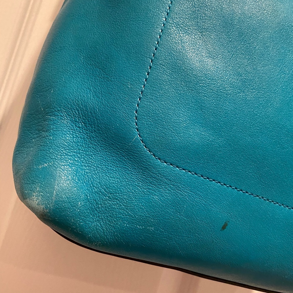 Coach Bag - Picture 2 of 7
